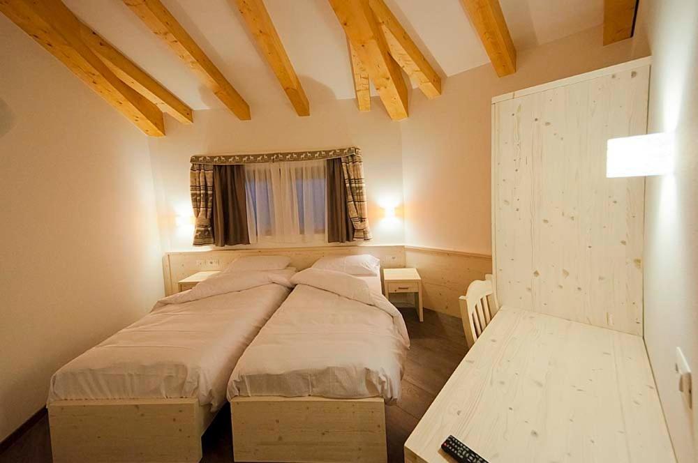 אוסנה Hotel Niagara מראה חיצוני תמונה