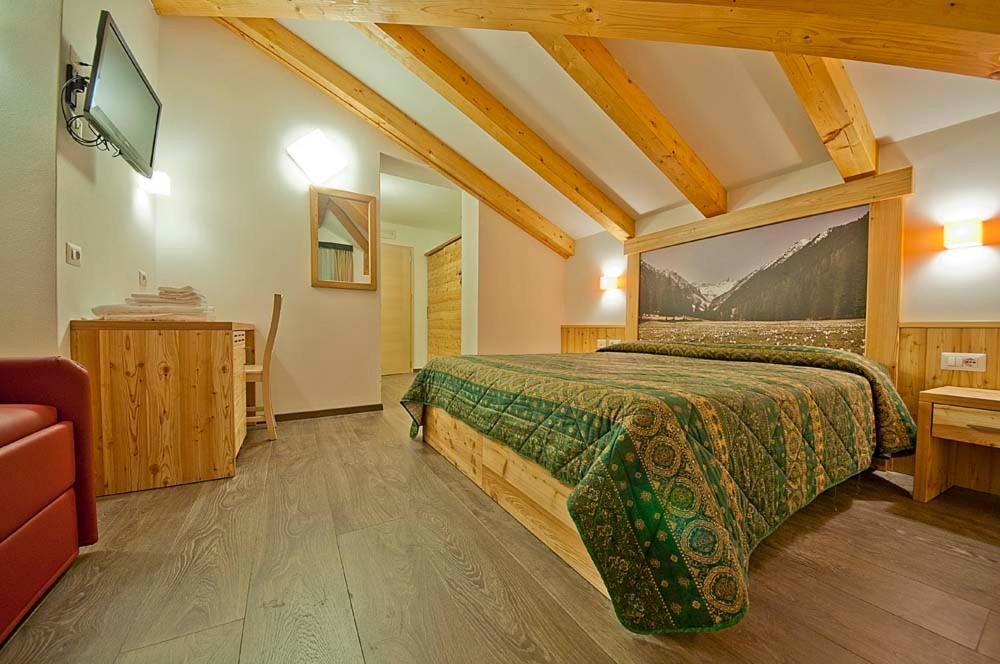 אוסנה Hotel Niagara חדר תמונה